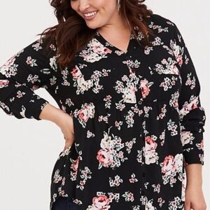Floral Black T Empire Waist Torrid BUTTON UP Blpuse